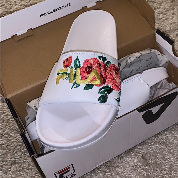 Fila Shoes - FILA slides